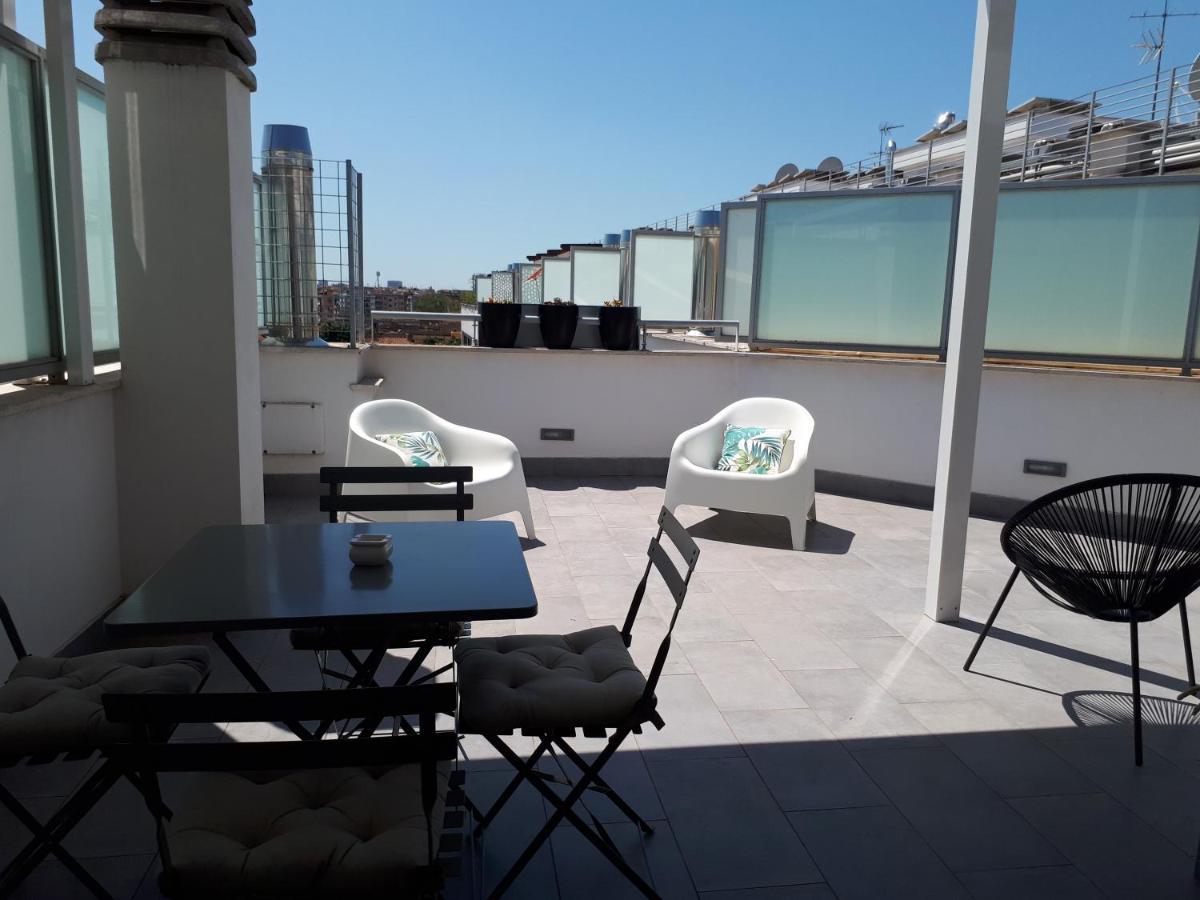 Penthouse 40 In Trastevere With Seasonally Jacuzzi Řím Exteriér fotografie