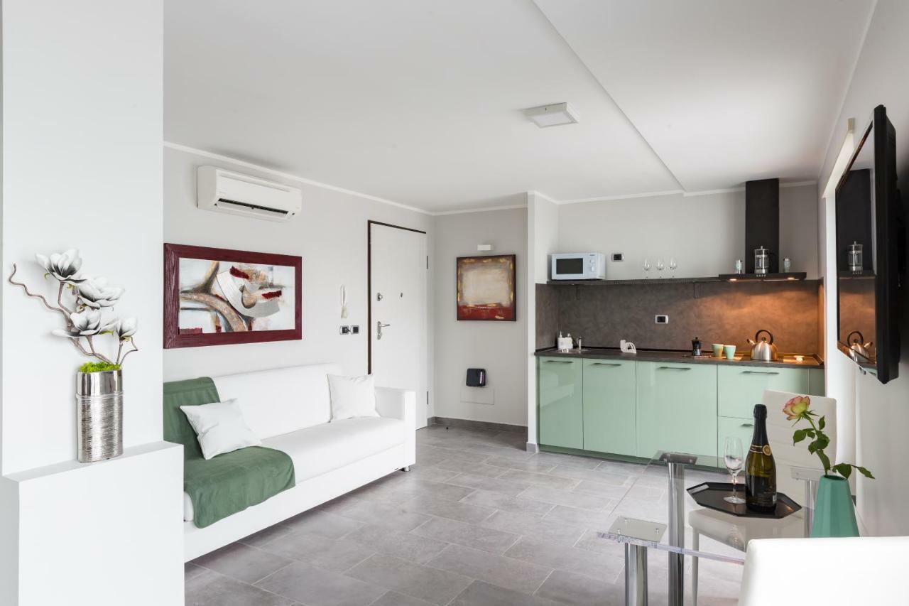 Penthouse 40 In Trastevere With Seasonally Jacuzzi Řím Exteriér fotografie